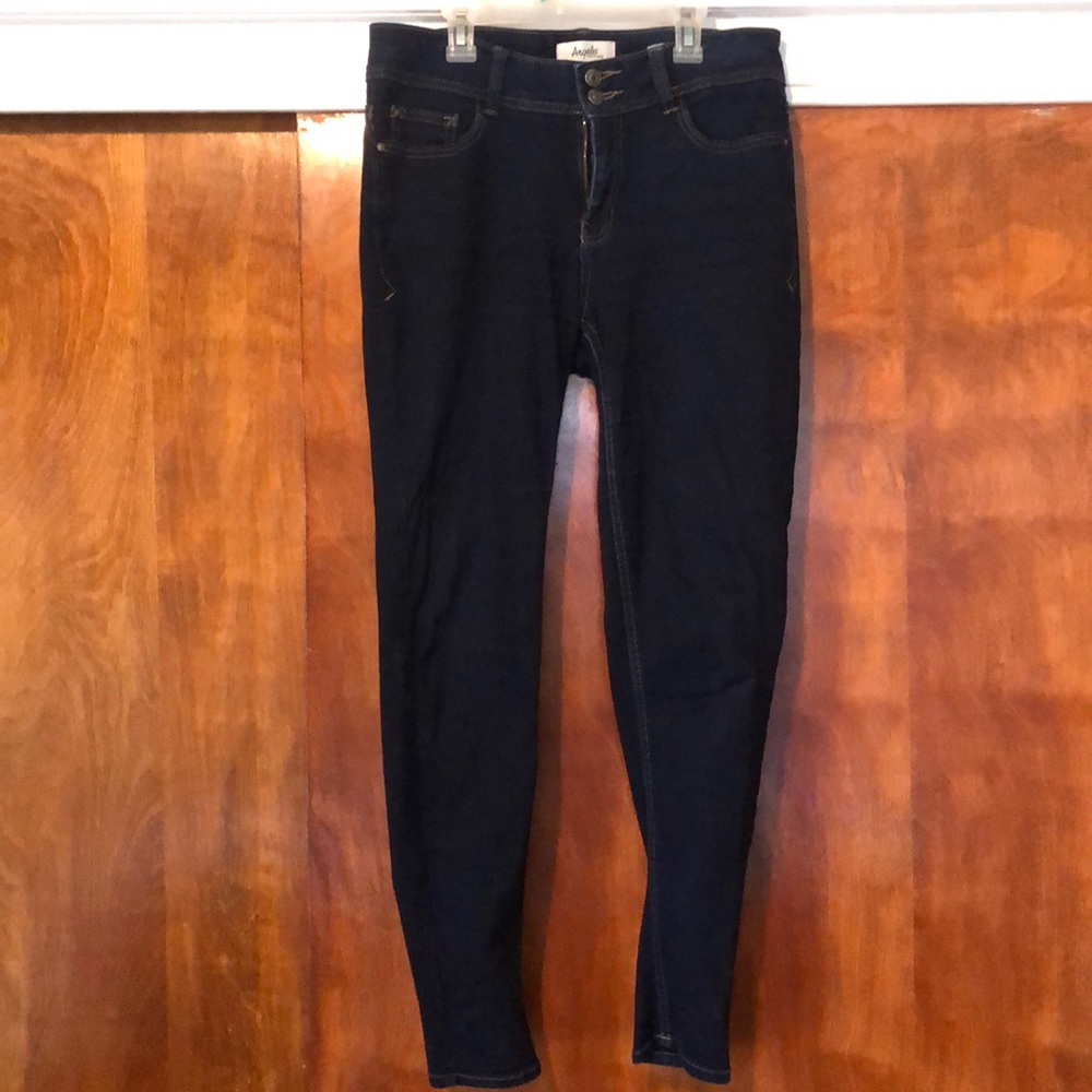Dark wash skinny jeans
